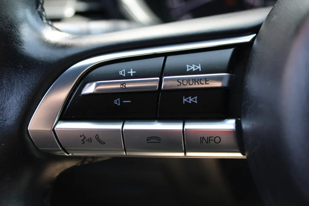 2.0 e-SkyActiv-G M Hybrid 122