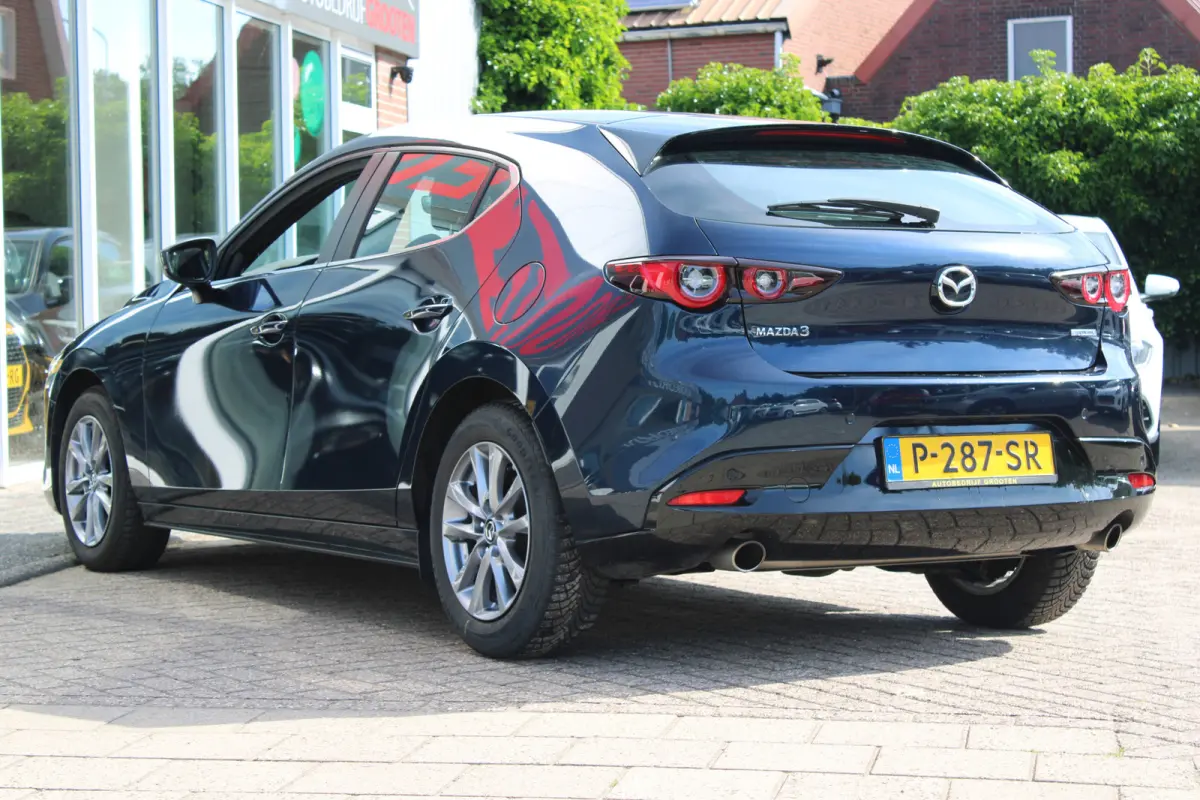 2.0 e-SkyActiv-G M Hybrid 122