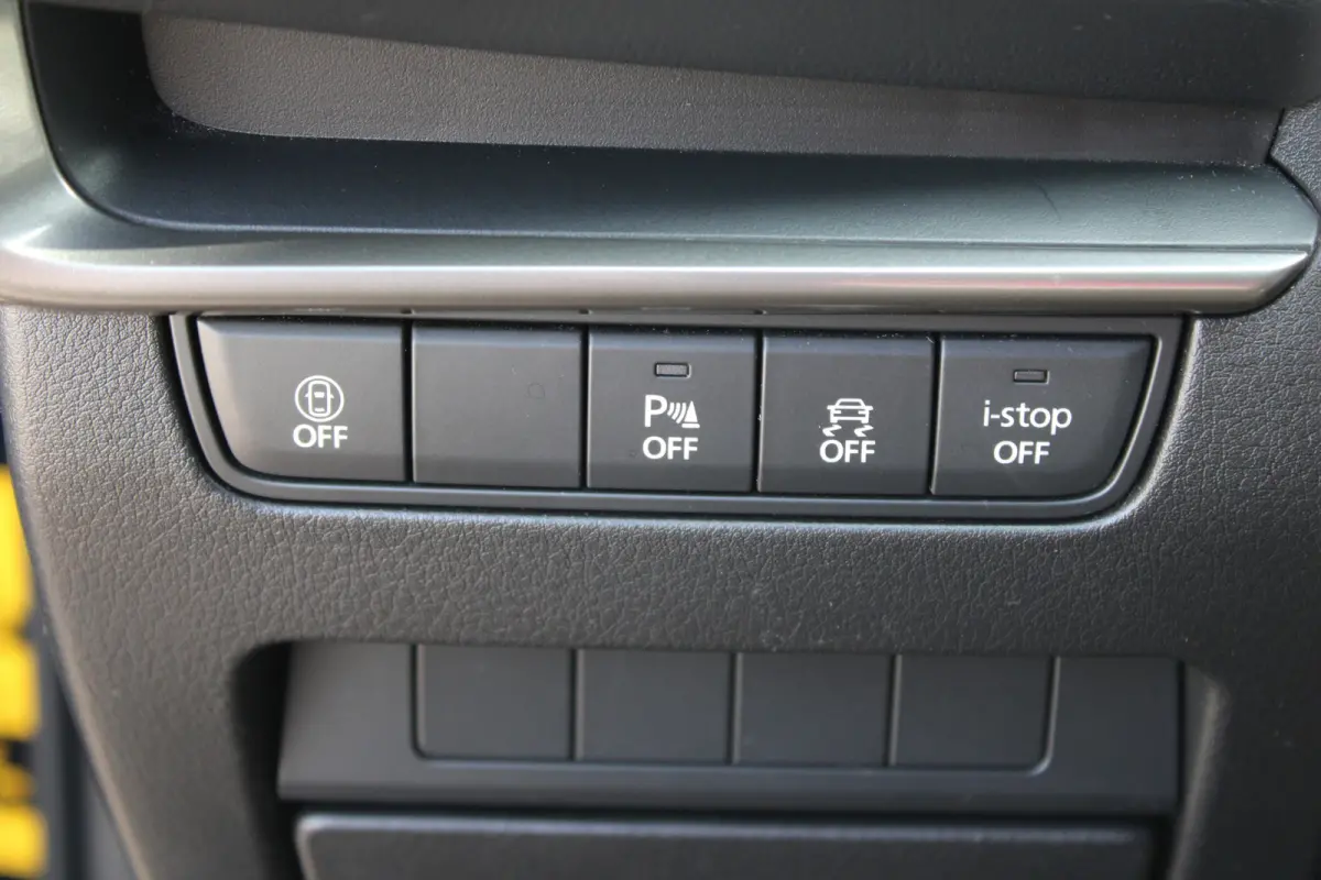 2.0 e-SkyActiv-G M Hybrid 122