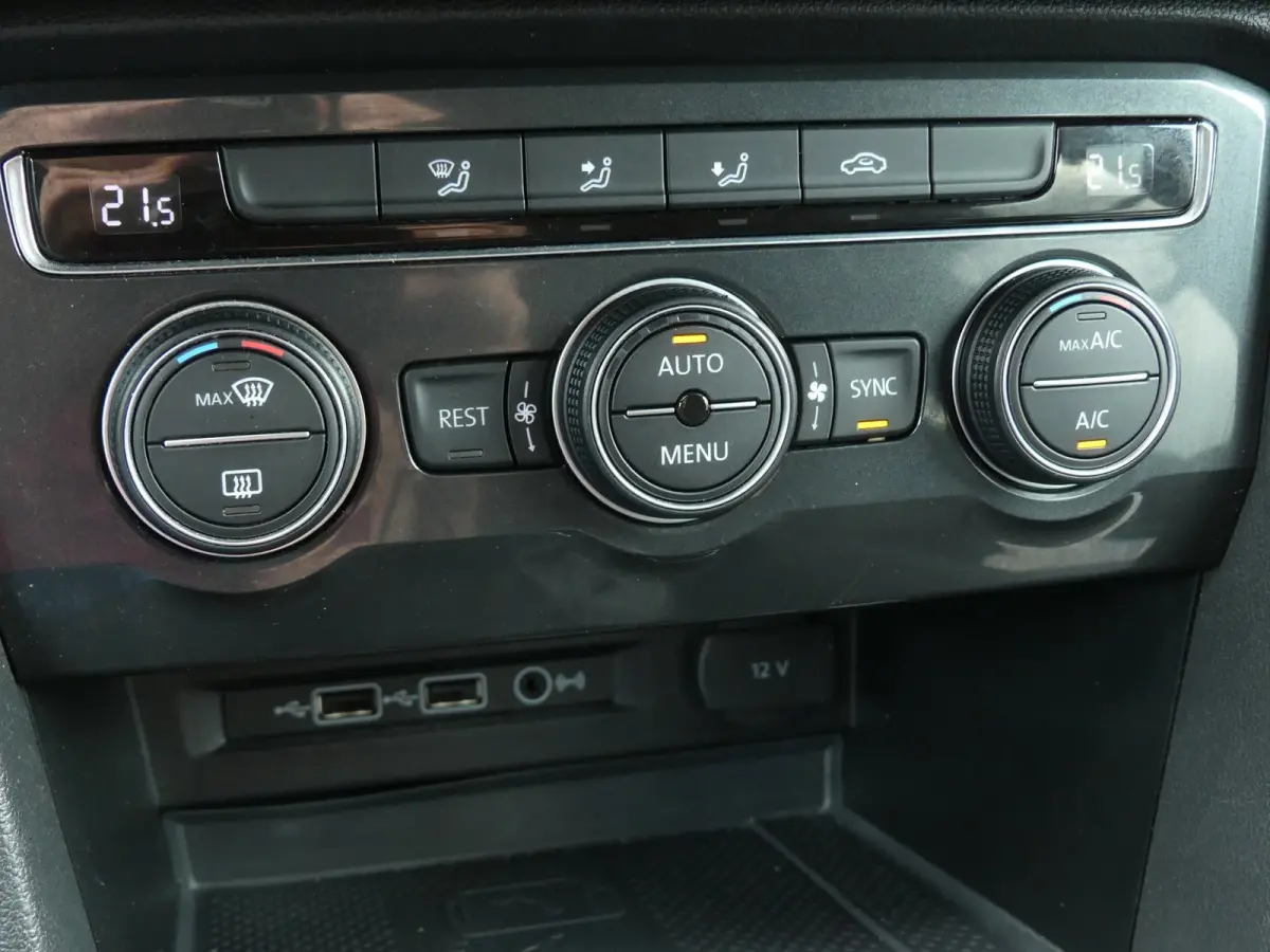 1.5 TSI 150PK Comfortline Business 5P / Carplay