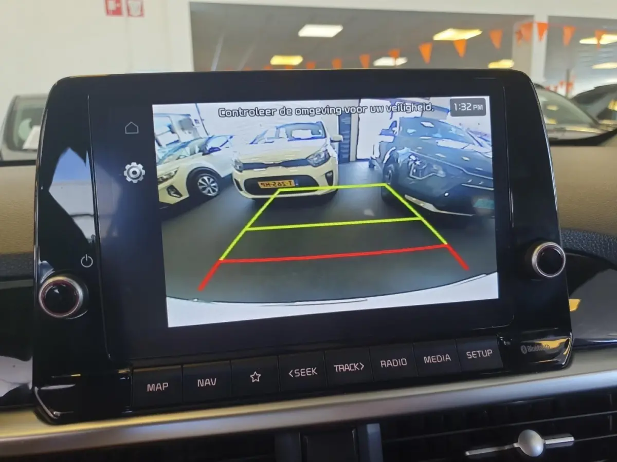 1.0 DPI ExecutiveLine | Stoel en stuurverwarming | Navigatie | Camera | Keyless met startknop | Climate control | Cruise control | Getinte ramen achter |