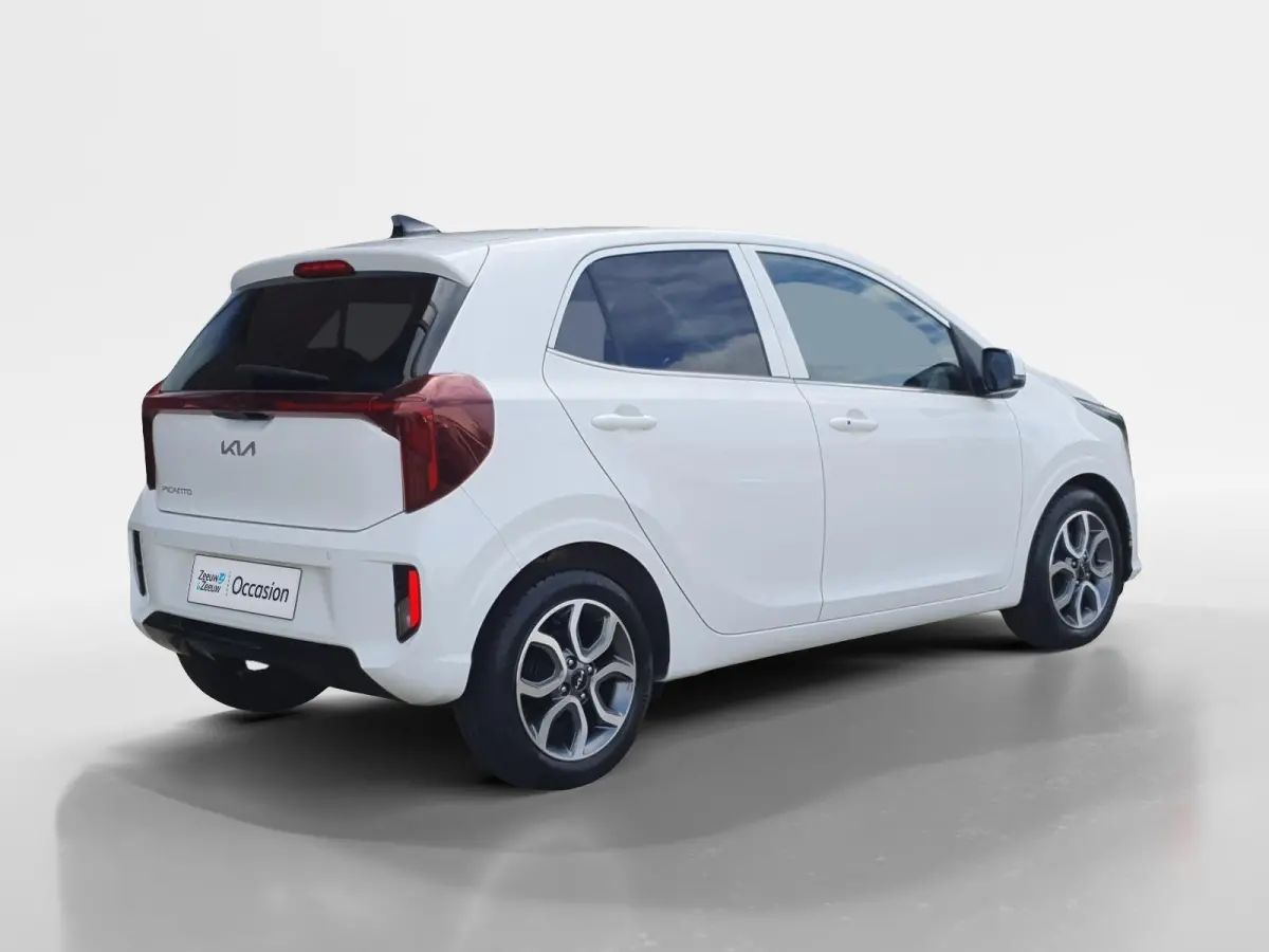 1.0 DPI ExecutiveLine | Stoel en stuurverwarming | Navigatie | Camera | Keyless met startknop | Climate control | Cruise control | Getinte ramen achter |