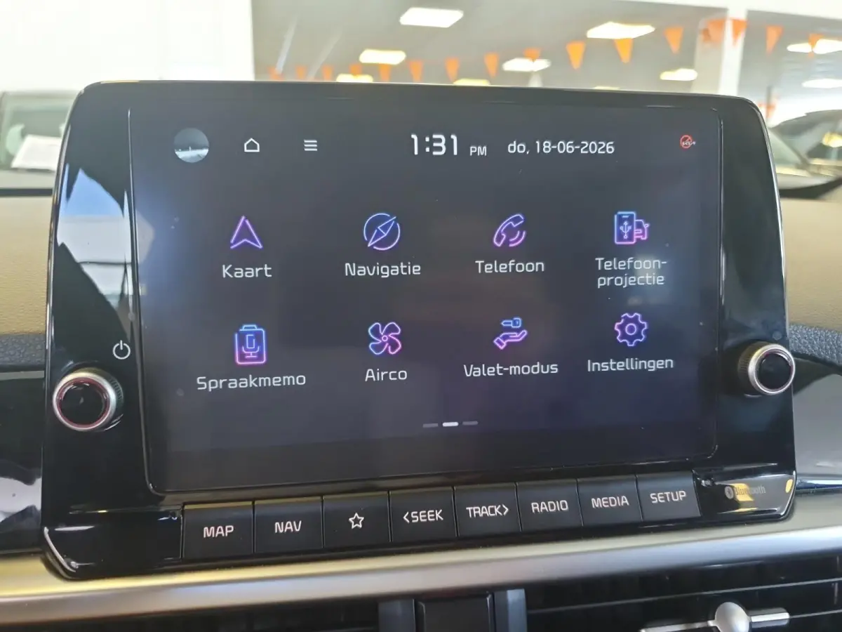 1.0 DPI ExecutiveLine | Stoel en stuurverwarming | Navigatie | Camera | Keyless met startknop | Climate control | Cruise control | Getinte ramen achter |
