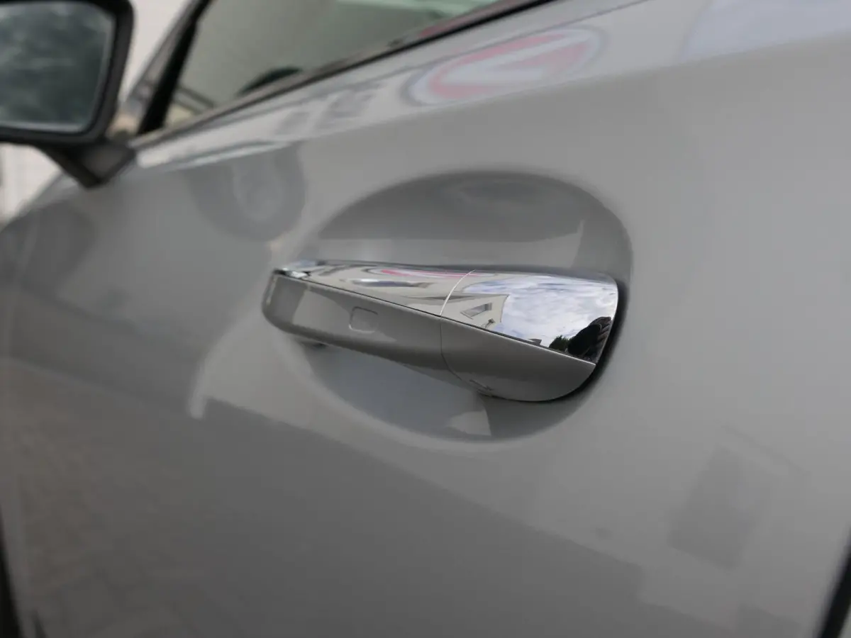 200 Launch Edition Premium | Night pakket | MBUX widescreen | Achteruitrijcamera | Stoelverwarming | Keyless | Sfeerverlichting | Dodehoek detectie | Apple-/Android carplay | 18-inch velgen