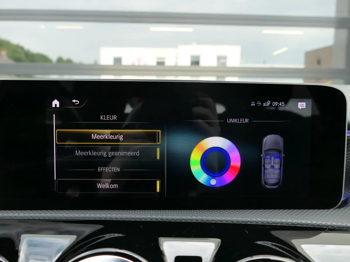 200 Launch Edition Premium | Night pakket | MBUX widescreen | Achteruitrijcamera | Stoelverwarming | Keyless | Sfeerverlichting | Dodehoek detectie | Apple-/Android carplay | 18-inch velgen