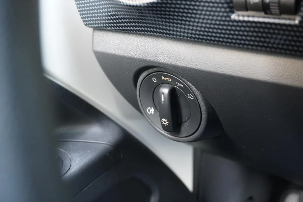 Up! 1.0 BMT move up! 5-DRS + AIRCO / DAB / BLUETOOTH