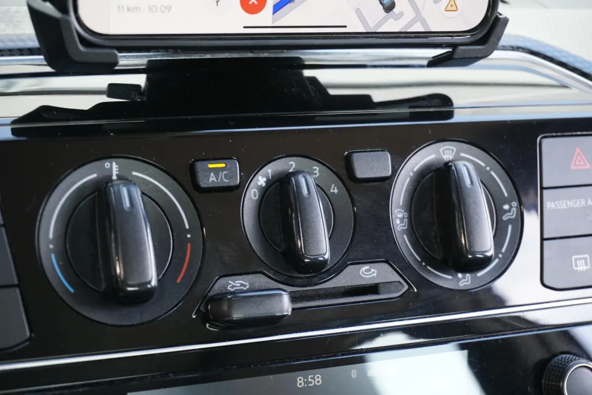 Up! 1.0 BMT move up! 5-DRS + AIRCO / DAB / BLUETOOTH