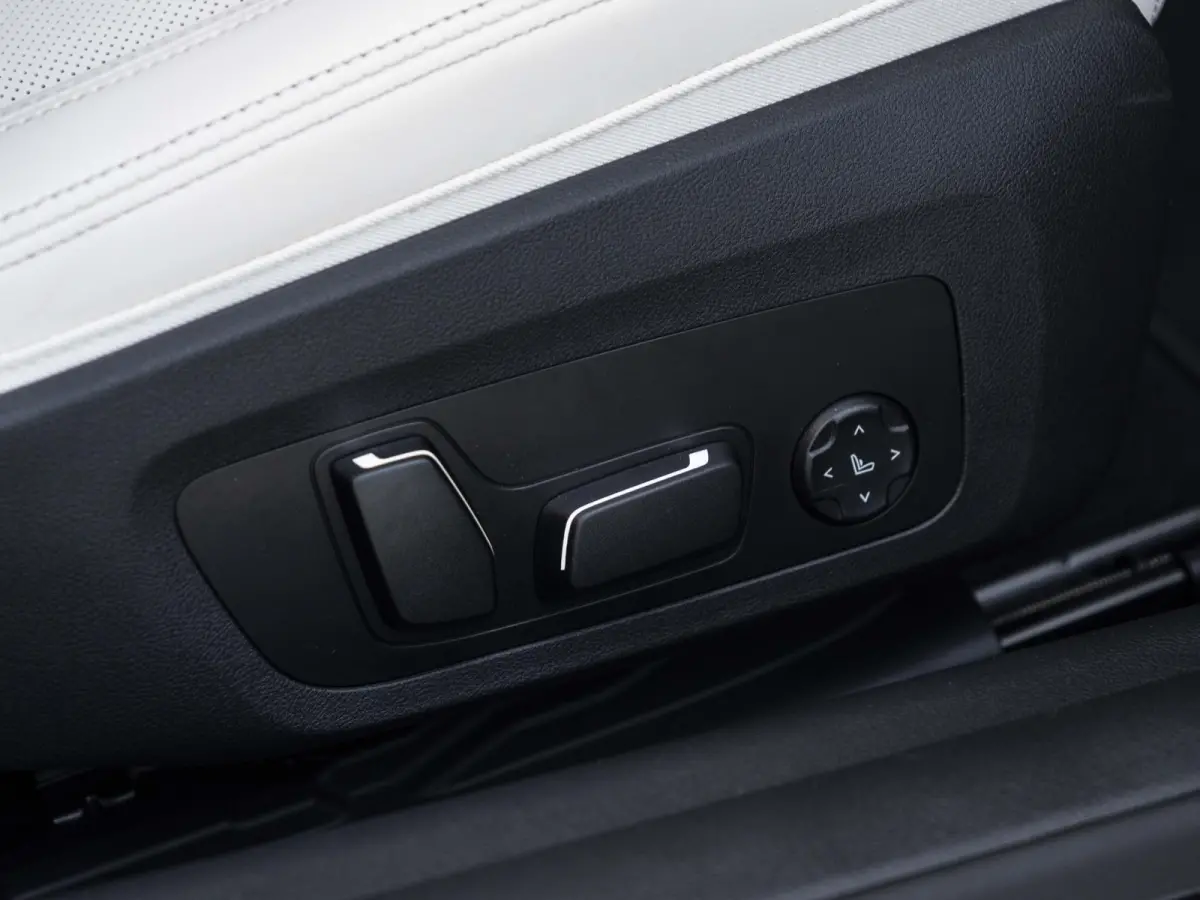 M440i xDrive | M Sportpakket Pro | Innovation Pack | Harman Kardon | Stuurwielrand verwarmd | Air Collar | Comfort Access | Trekhaak