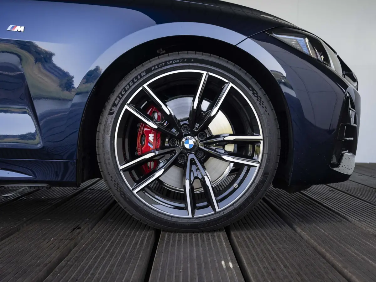 M440i xDrive | M Sportpakket Pro | Innovation Pack | Harman Kardon | Stuurwielrand verwarmd | Air Collar | Comfort Access | Trekhaak