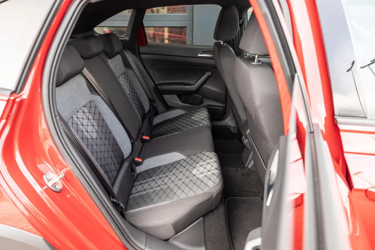 1.0 TSI 115pk R-Line Edition | Black Style Pakket | Trekhaak