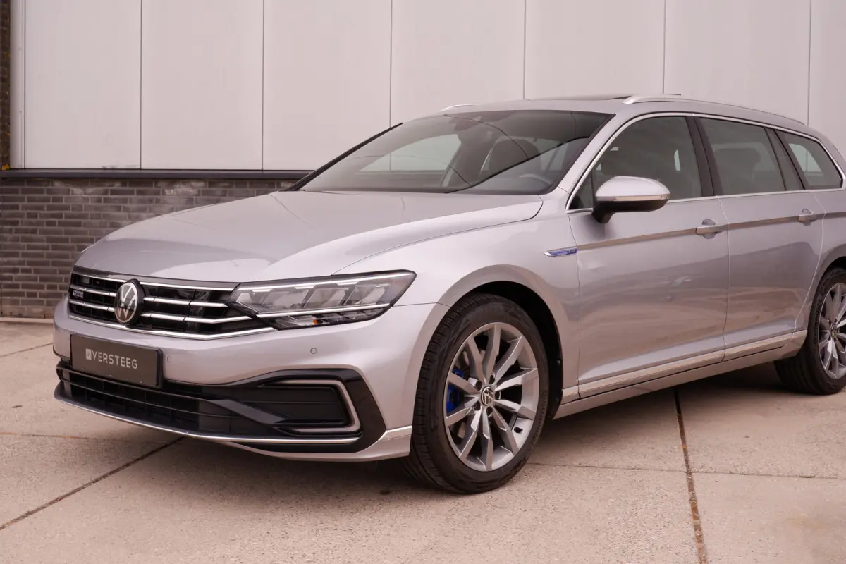 1.4 TSI PHEV GTE Business | Pano | Elek. Trekhaak | Head-Up | Carplay | LED | Camera | Navi | Alcantara
