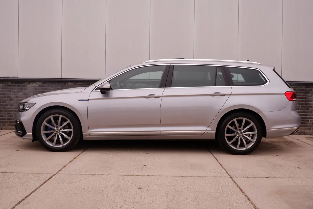 1.4 TSI PHEV GTE Business | Pano | Elek. Trekhaak | Head-Up | Carplay | LED | Camera | Navi | Alcantara