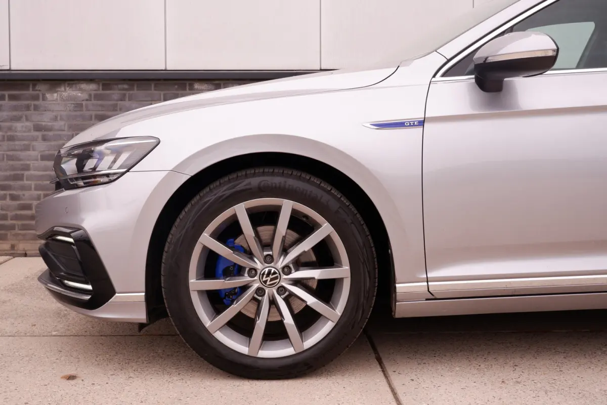 1.4 TSI PHEV GTE Business | Pano | Elek. Trekhaak | Head-Up | Carplay | LED | Camera | Navi | Alcantara