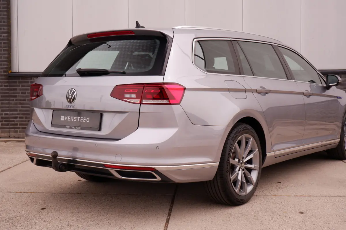 1.4 TSI PHEV GTE Business | Pano | Elek. Trekhaak | Head-Up | Carplay | LED | Camera | Navi | Alcantara