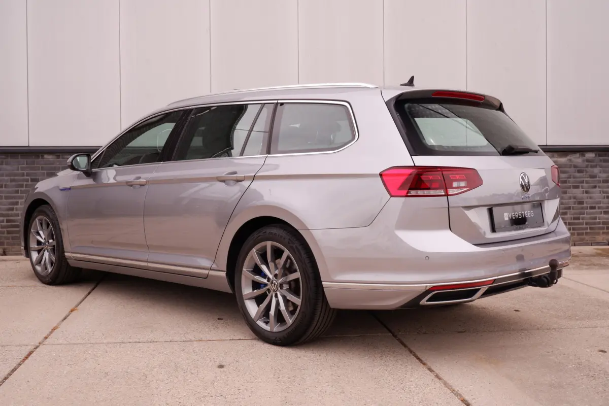 1.4 TSI PHEV GTE Business | Pano | Elek. Trekhaak | Head-Up | Carplay | LED | Camera | Navi | Alcantara