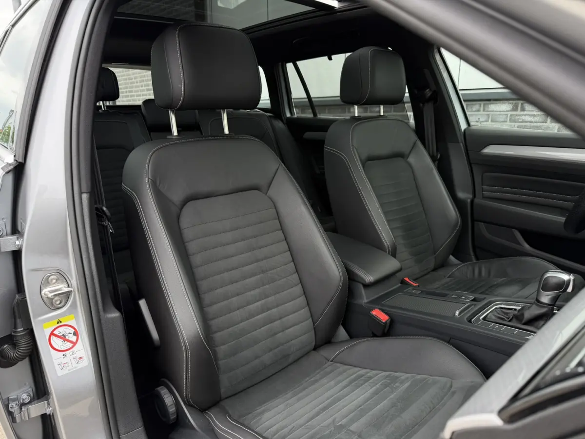1.4 TSI PHEV GTE Business | Pano | Elek. Trekhaak | Head-Up | Carplay | LED | Camera | Navi | Alcantara