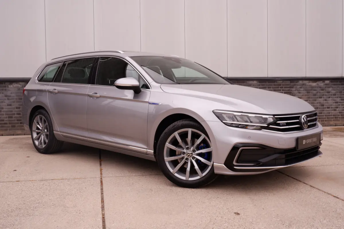 1.4 TSI PHEV GTE Business | Pano | Elek. Trekhaak | Head-Up | Carplay | LED | Camera | Navi | Alcantara