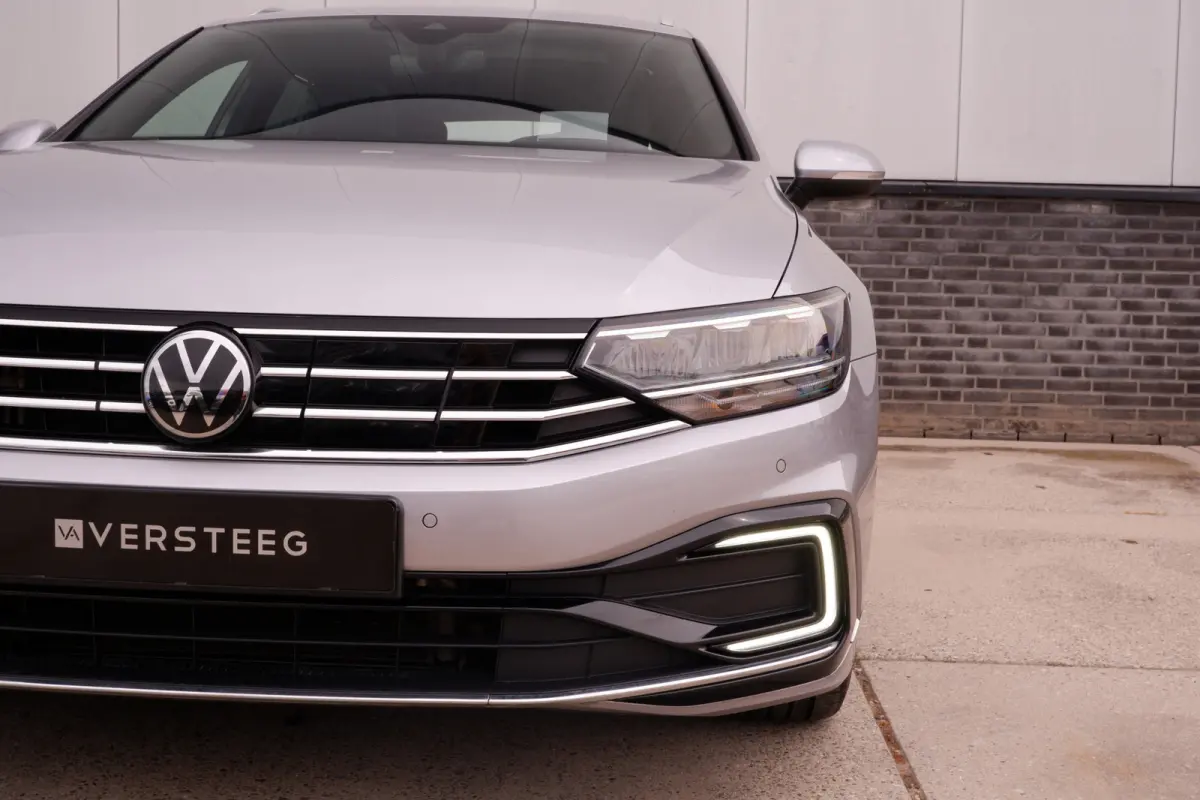 1.4 TSI PHEV GTE Business | Pano | Elek. Trekhaak | Head-Up | Carplay | LED | Camera | Navi | Alcantara