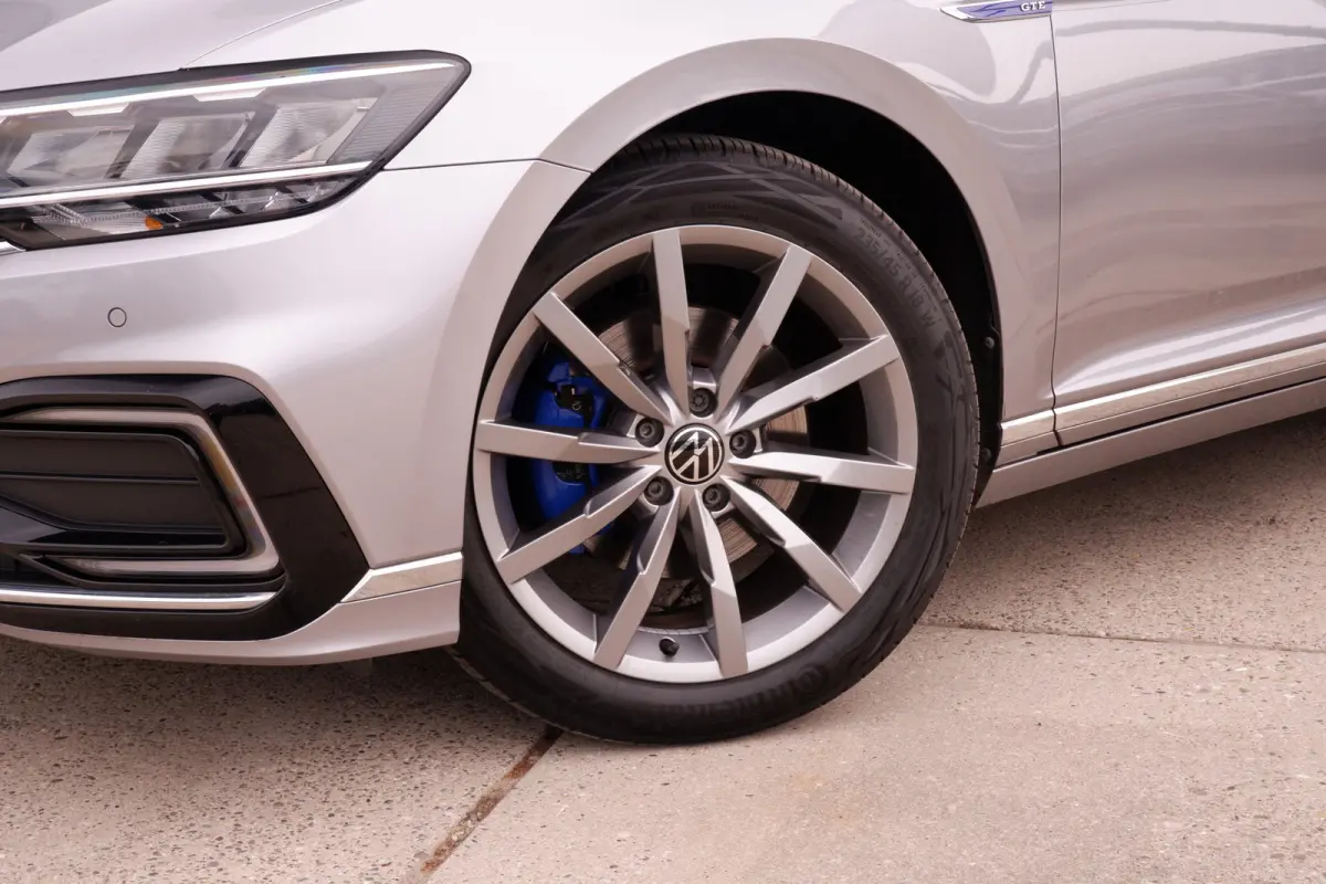 1.4 TSI PHEV GTE Business | Pano | Elek. Trekhaak | Head-Up | Carplay | LED | Camera | Navi | Alcantara