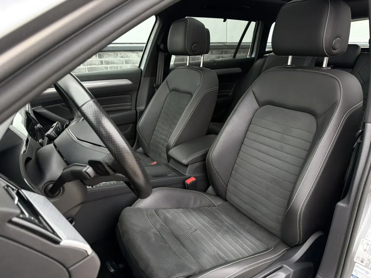 1.4 TSI PHEV GTE Business | Pano | Elek. Trekhaak | Head-Up | Carplay | LED | Camera | Navi | Alcantara