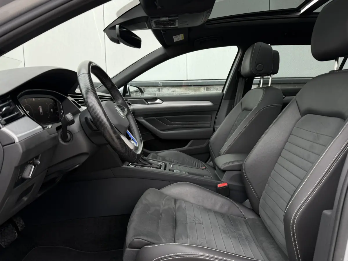 1.4 TSI PHEV GTE Business | Pano | Elek. Trekhaak | Head-Up | Carplay | LED | Camera | Navi | Alcantara