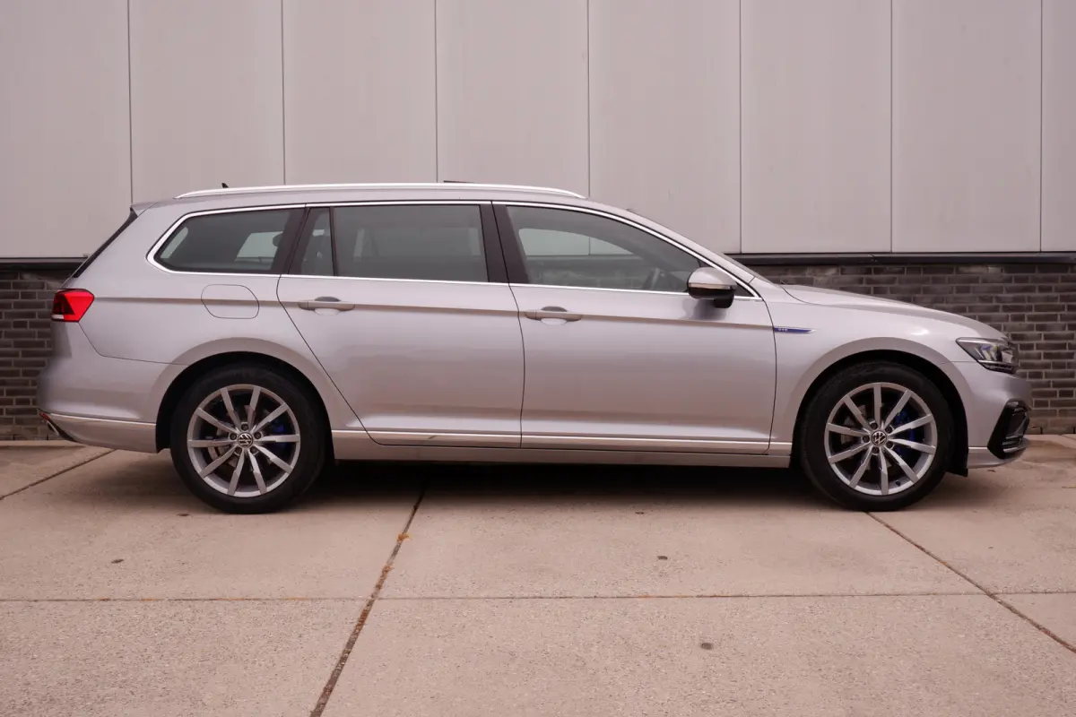 1.4 TSI PHEV GTE Business | Pano | Elek. Trekhaak | Head-Up | Carplay | LED | Camera | Navi | Alcantara