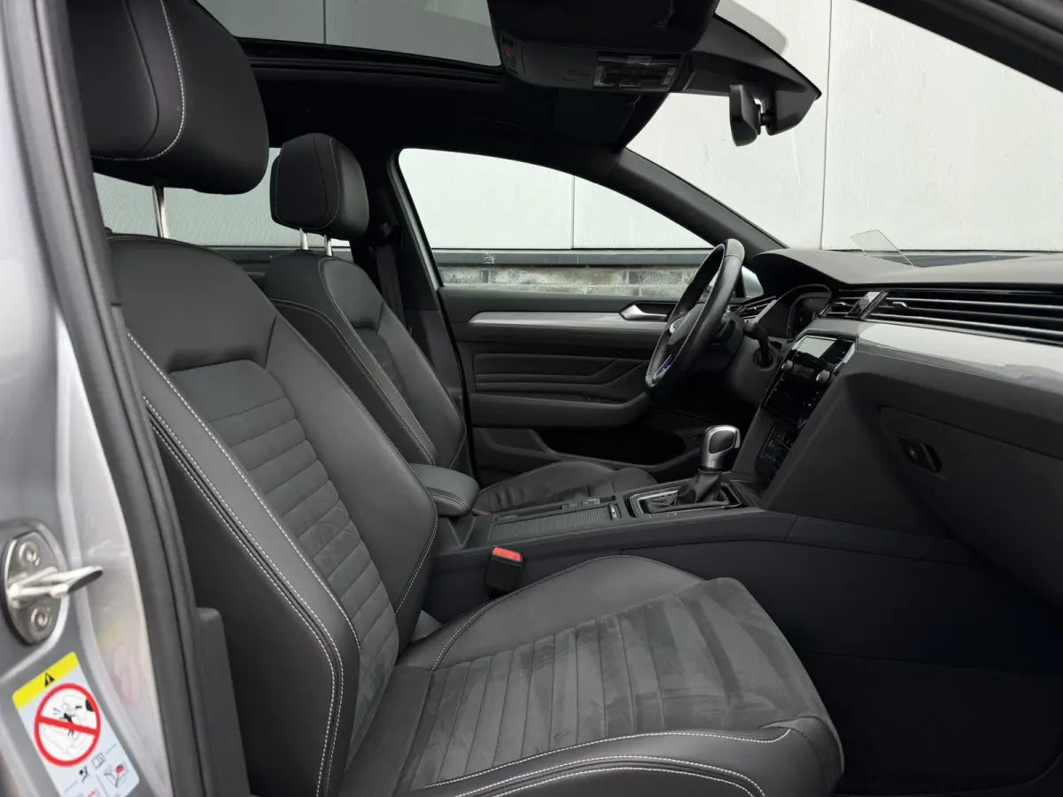 1.4 TSI PHEV GTE Business | Pano | Elek. Trekhaak | Head-Up | Carplay | LED | Camera | Navi | Alcantara