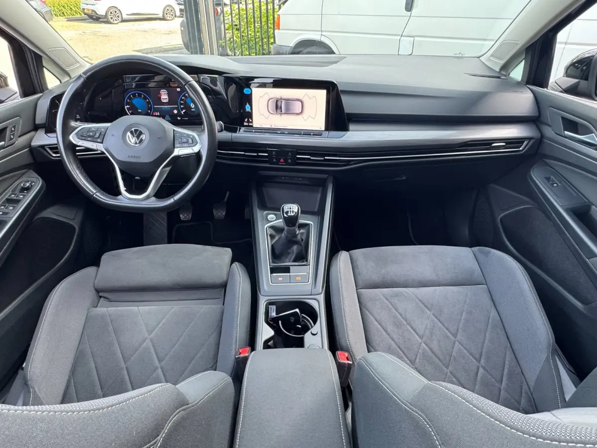 1.5 TSI Highline Business R | Met o.a. stoelverwarming, cruise control, climate control, panoramadak en PDC!