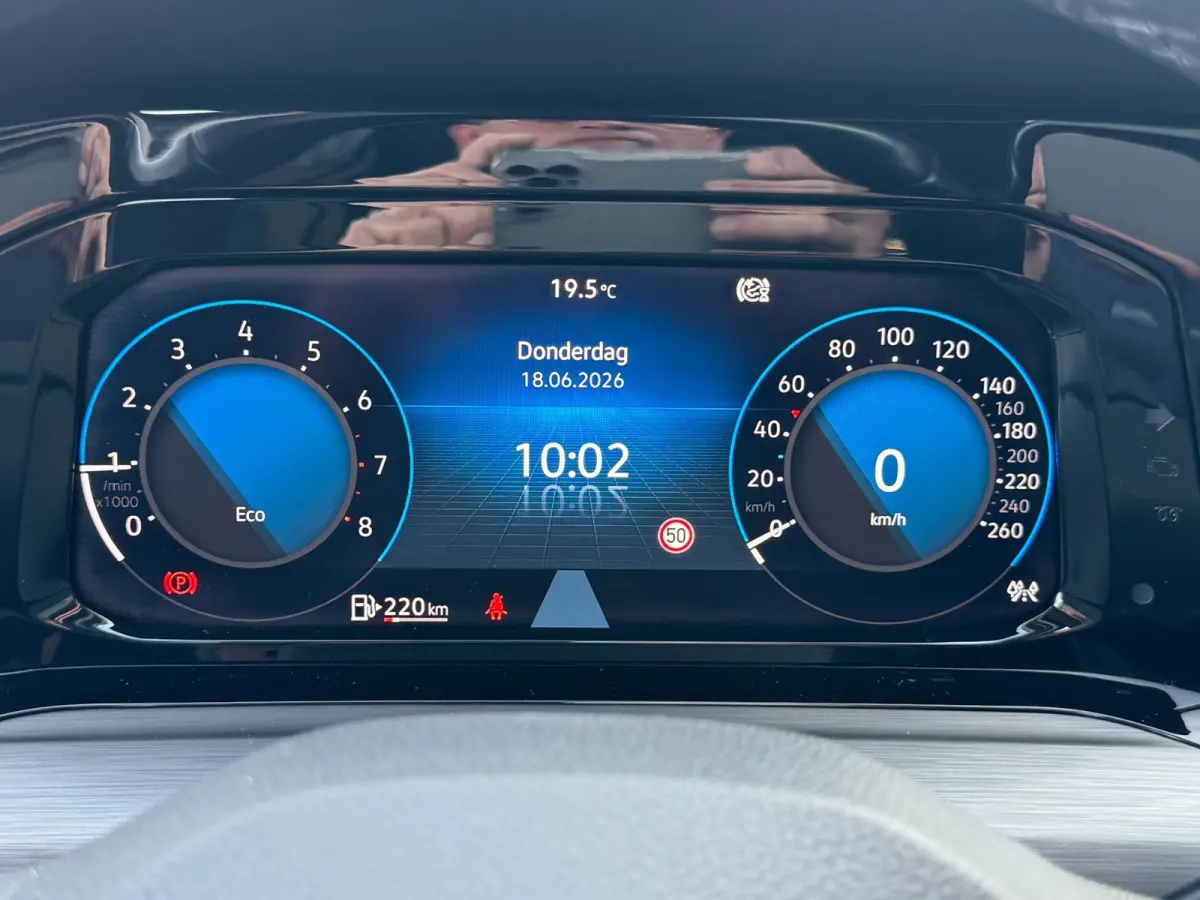 1.5 TSI Highline Business R | Met o.a. stoelverwarming, cruise control, climate control, panoramadak en PDC!