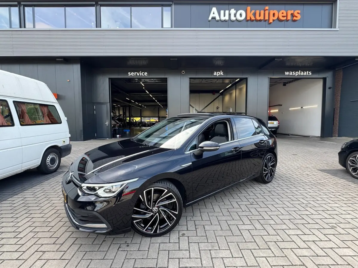 1.5 TSI Highline Business R | Met o.a. stoelverwarming, cruise control, climate control, panoramadak en PDC!
