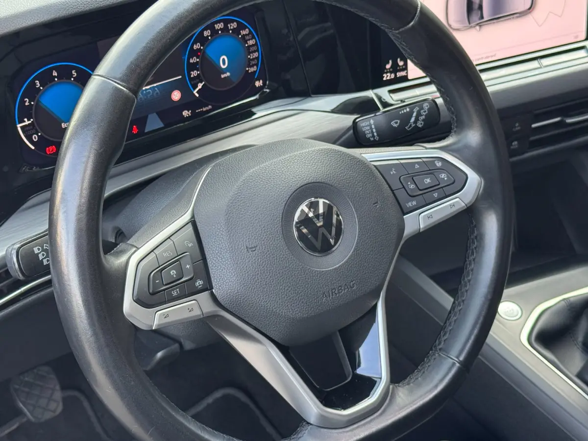1.5 TSI Highline Business R | Met o.a. stoelverwarming, cruise control, climate control, panoramadak en PDC!