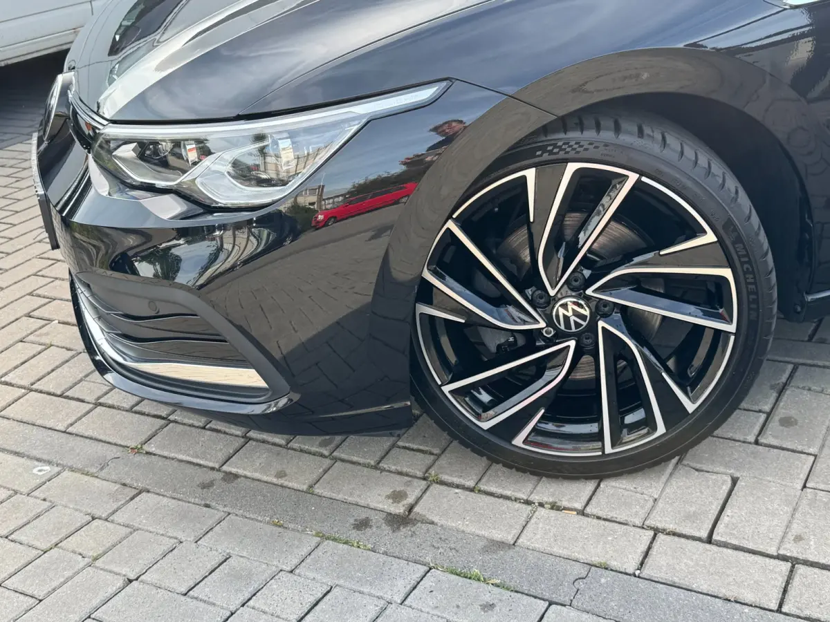 1.5 TSI Highline Business R | Met o.a. stoelverwarming, cruise control, climate control, panoramadak en PDC!