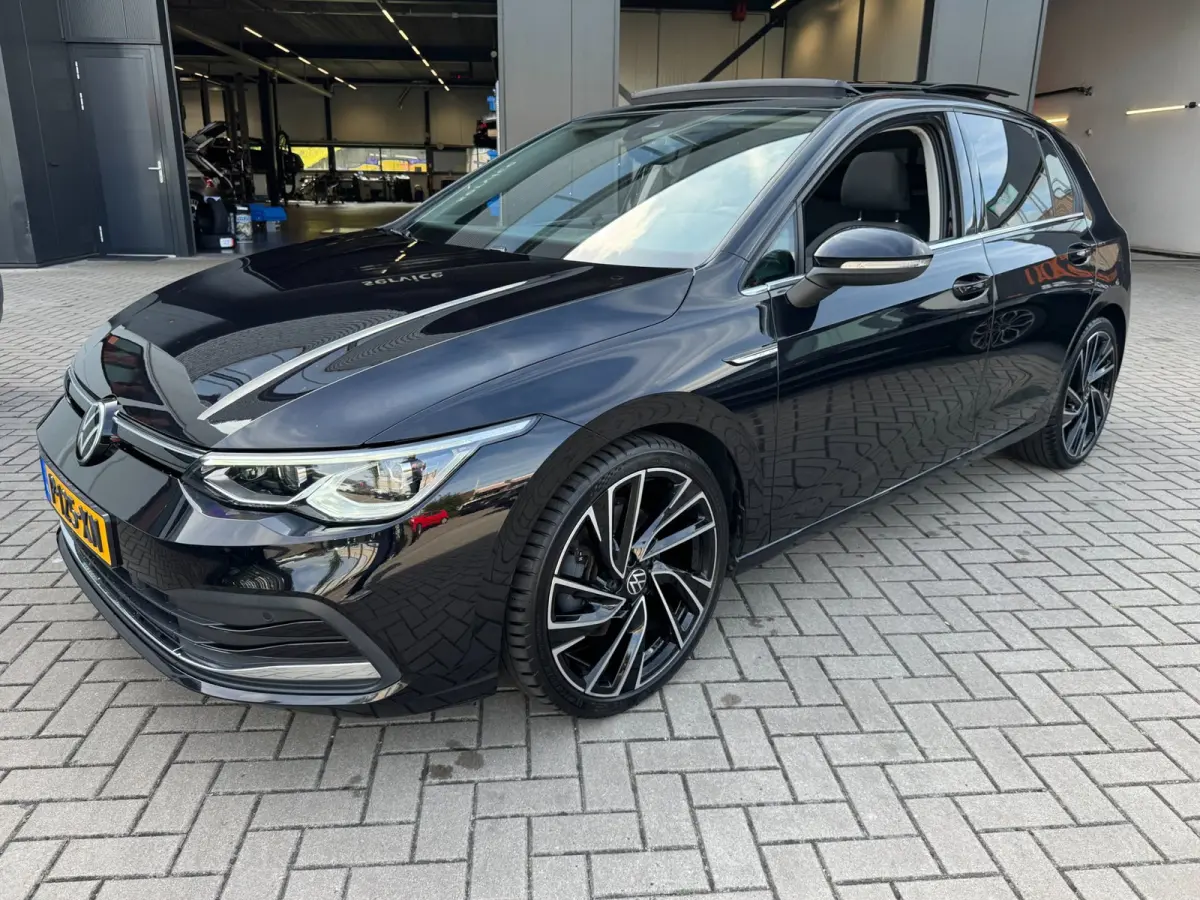 1.5 TSI Highline Business R | Met o.a. stoelverwarming, cruise control, climate control, panoramadak en PDC!
