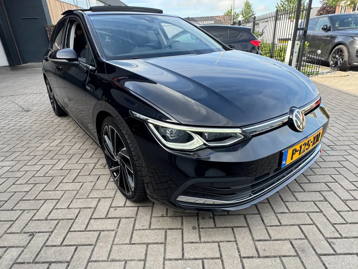 1.5 TSI Highline Business R | Met o.a. stoelverwarming, cruise control, climate control, panoramadak en PDC!