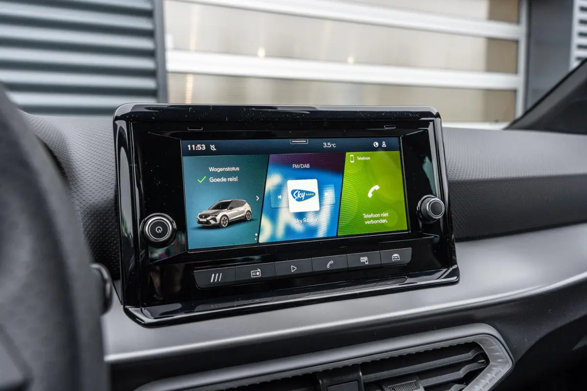 1.0 EcoTSI 95pk FR Business Connect | Achteruitrijcamera | Cruise Control Adaptief | Stoelverwarming