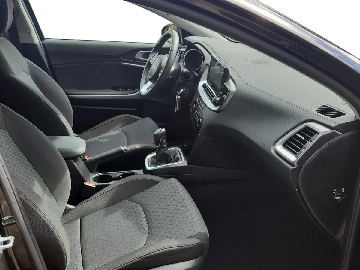 1.0 T-GDi ComfortLine | Camera | Navi | Apple Carplay | Android Auto | Lichtmetalen Velgen |
