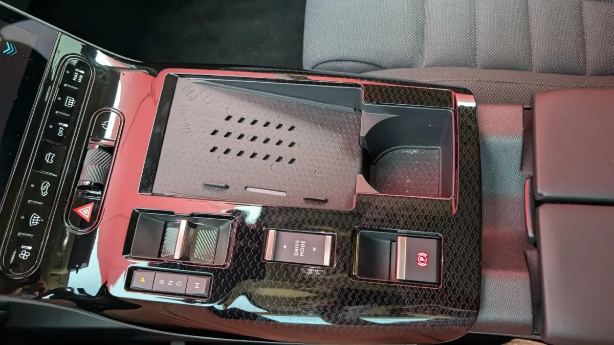 1.2 Hybrid 145 Business | 360° Camera | Adaptive Cruise Control | Elektrische achterklep Automaat