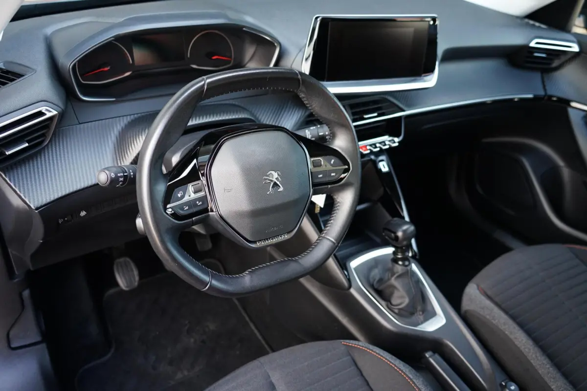 1.2 PureTech Active, NL, cruise, PDC, CarPlay