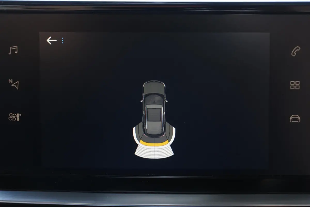 1.2 PureTech Active, NL, cruise, PDC, CarPlay