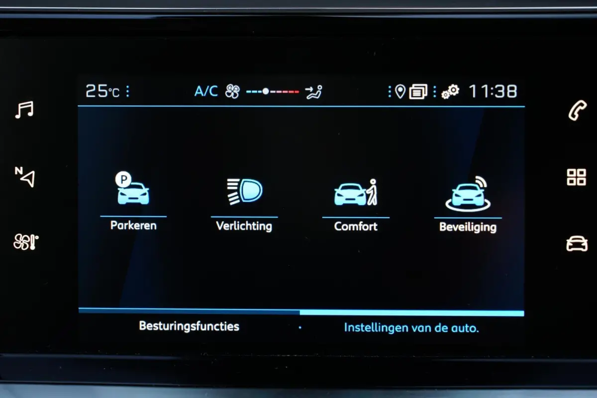 1.2 PureTech Active, NL, cruise, PDC, CarPlay