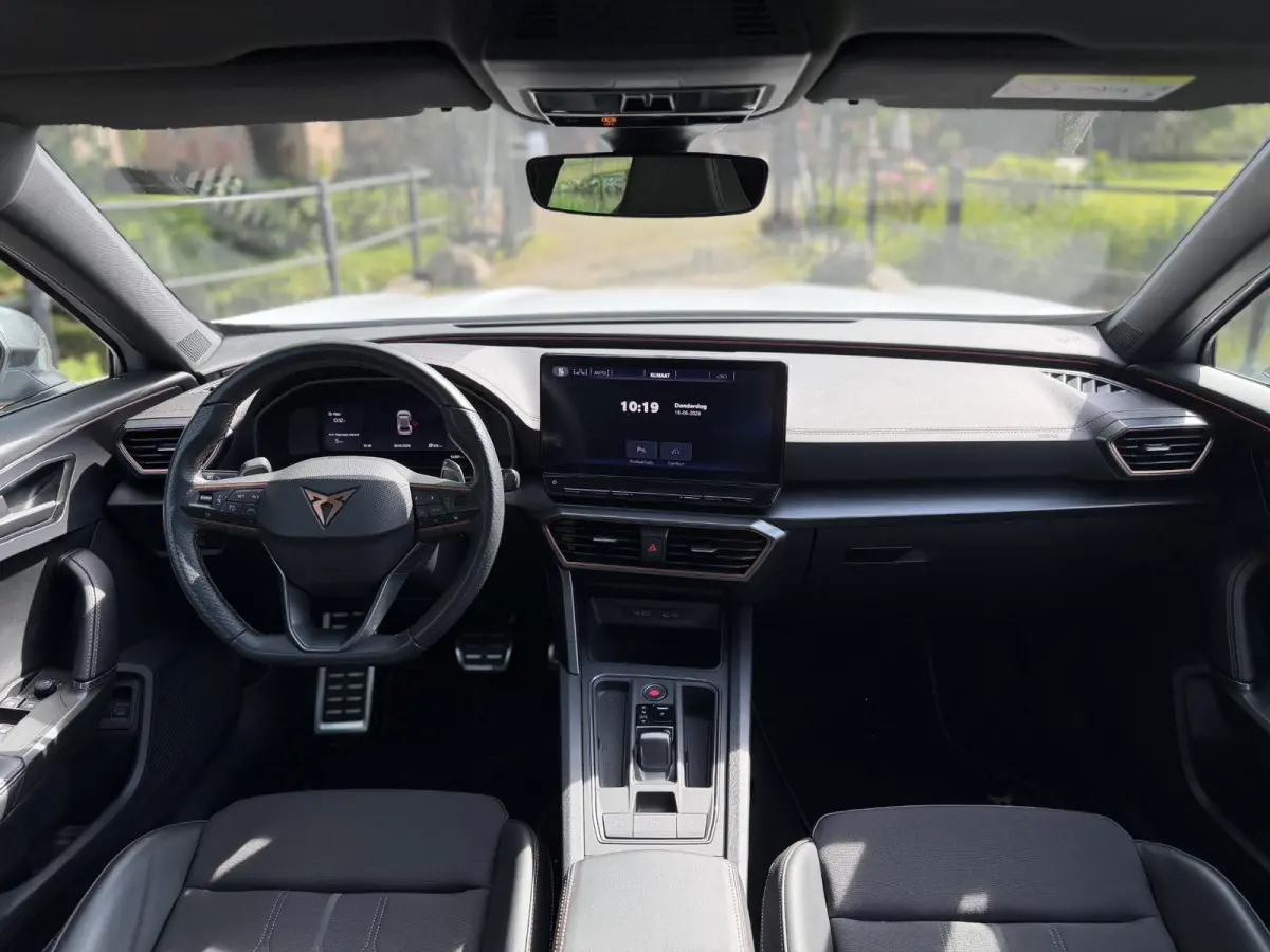 1.4 e-Hybrid VZ Performance | Copper | | Pano | SOH 95,3% | 360 | Memory | BTW |