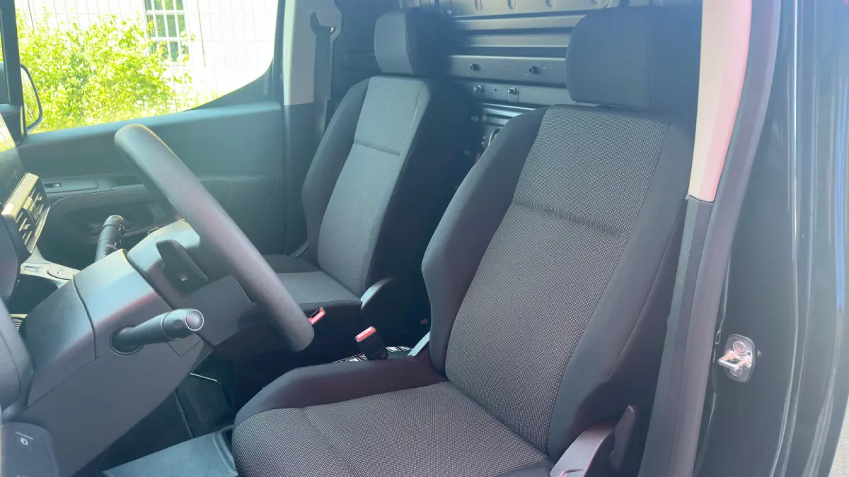 136 L2 50 kWh | Climate Control | Cruise Control | Parkeersensoren