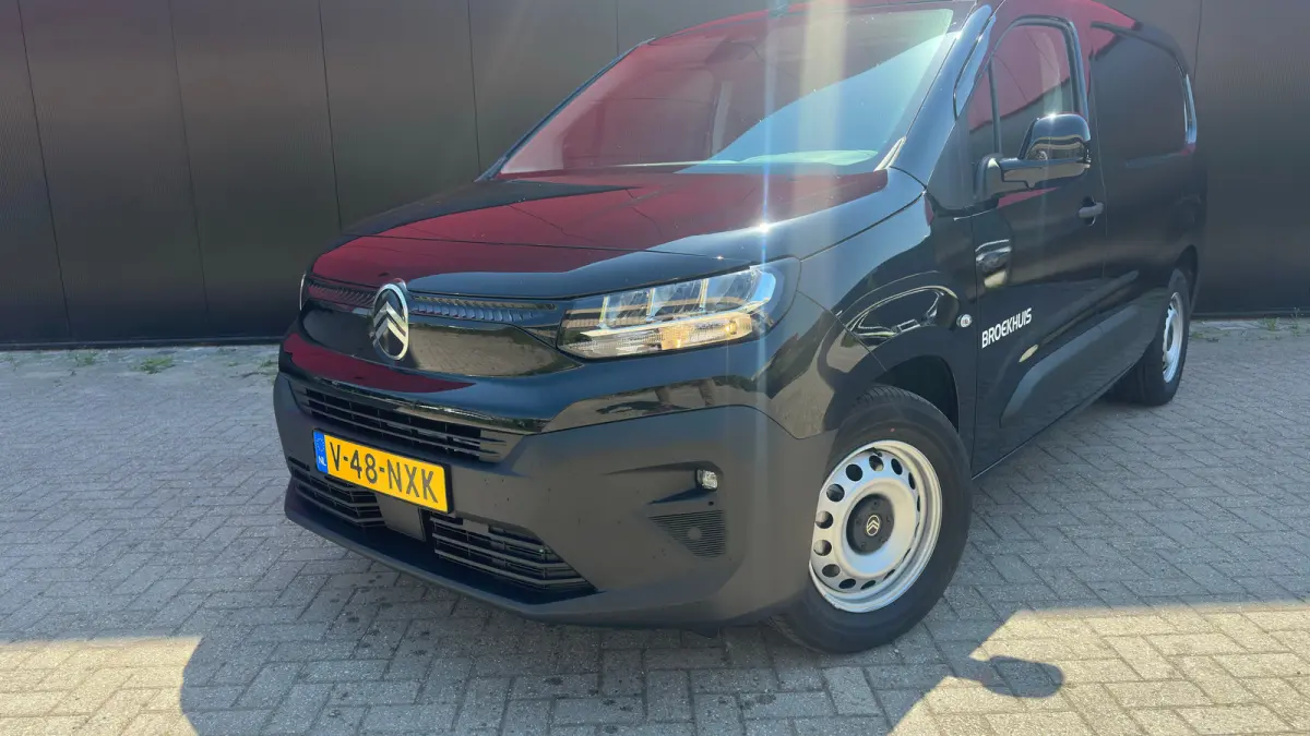 136 L2 50 kWh | Climate Control | Cruise Control | Parkeersensoren