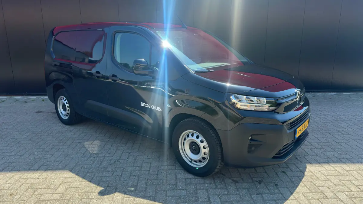 136 L2 50 kWh | Climate Control | Cruise Control | Parkeersensoren