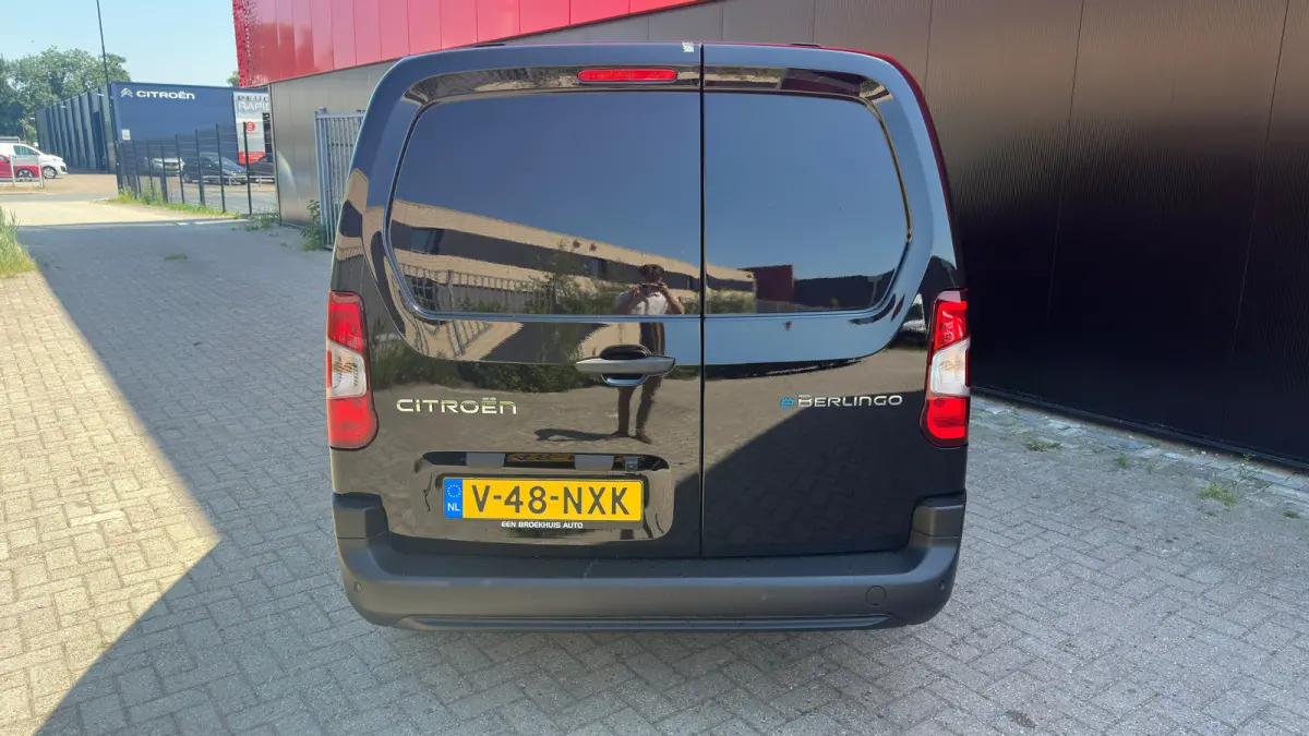 136 L2 50 kWh | Climate Control | Cruise Control | Parkeersensoren