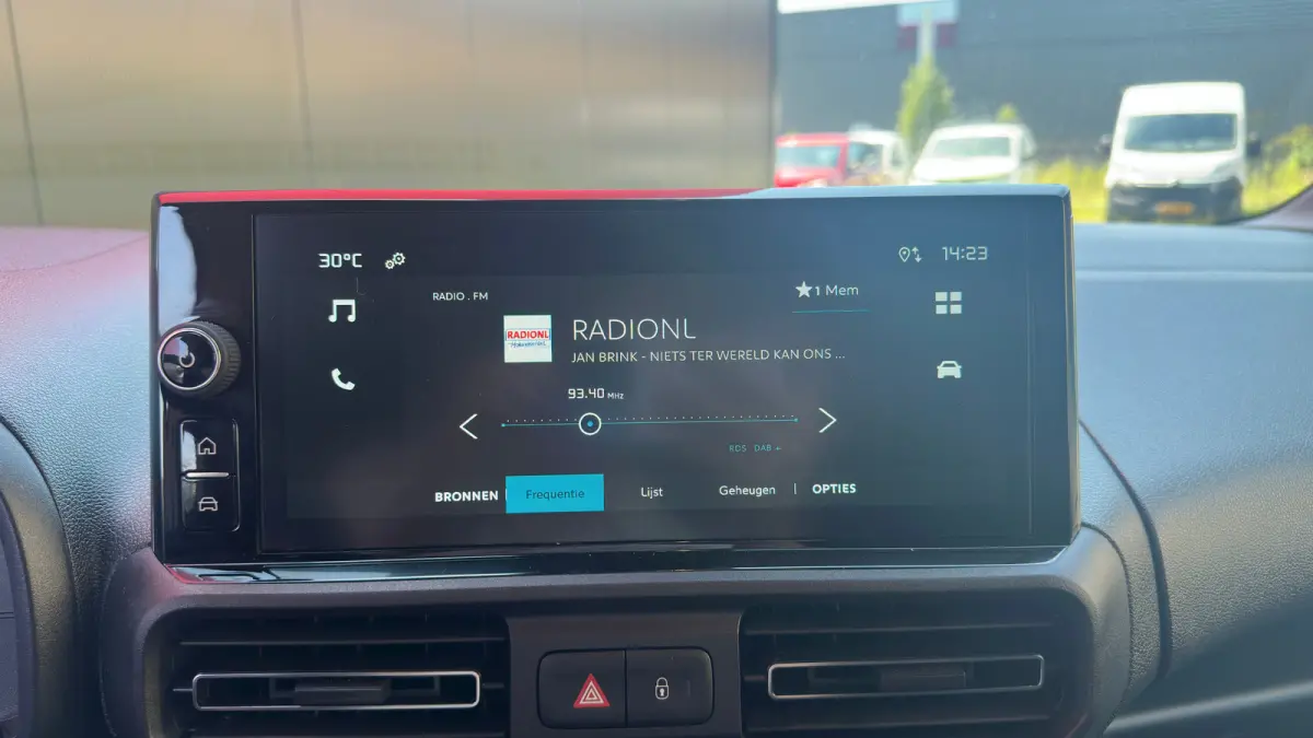 136 L2 50 kWh | Climate Control | Cruise Control | Parkeersensoren