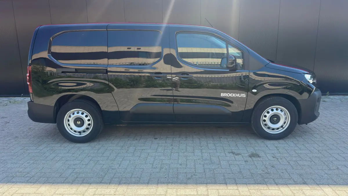 136 L2 50 kWh | Climate Control | Cruise Control | Parkeersensoren