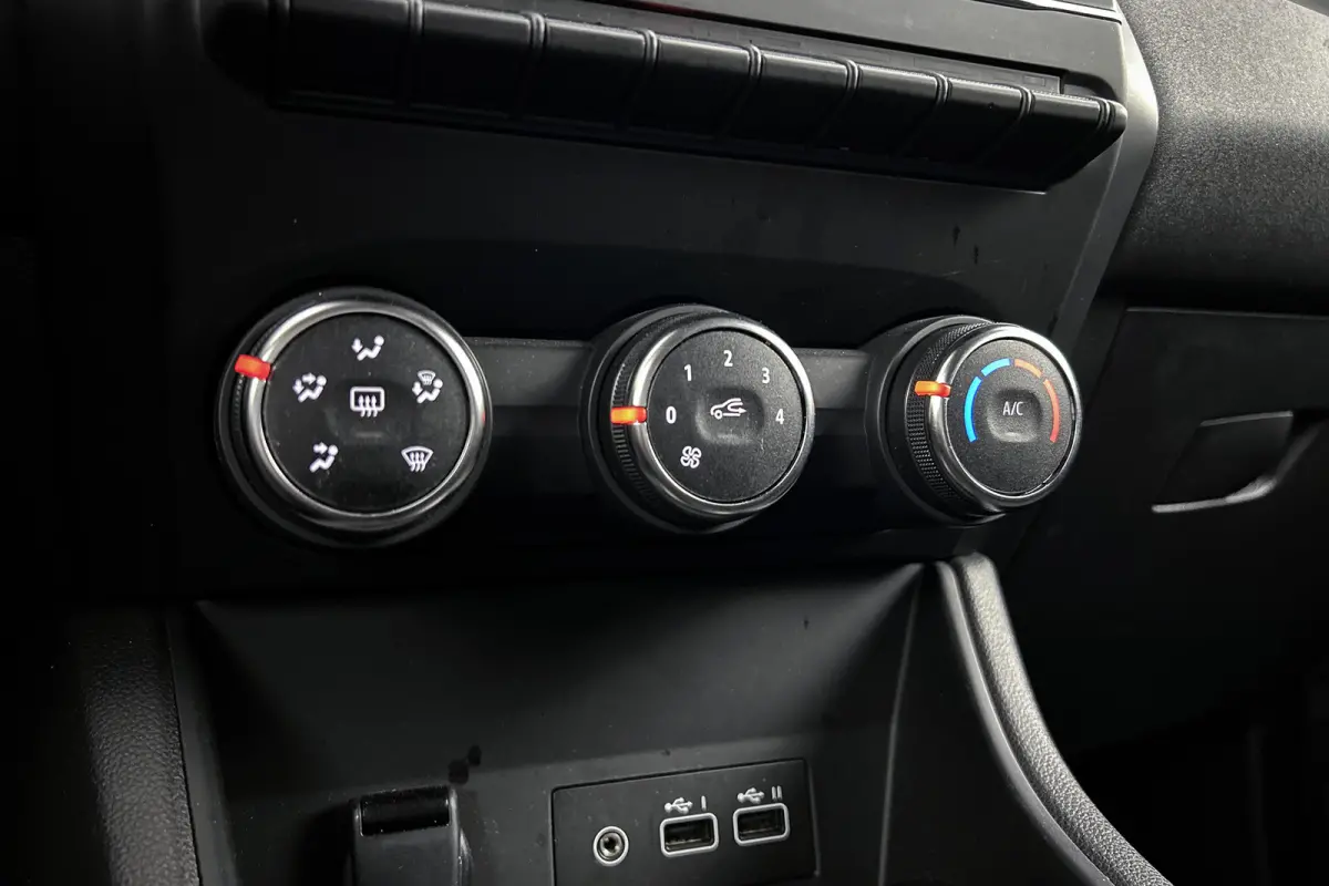 1.0 TCe 90 evolution | Camera | LED | Apple Carplay | Cruise control