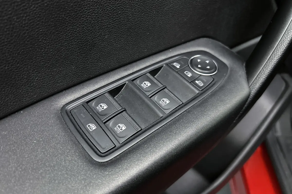 1.0 TCe 90 evolution | Camera | LED | Apple Carplay | Cruise control