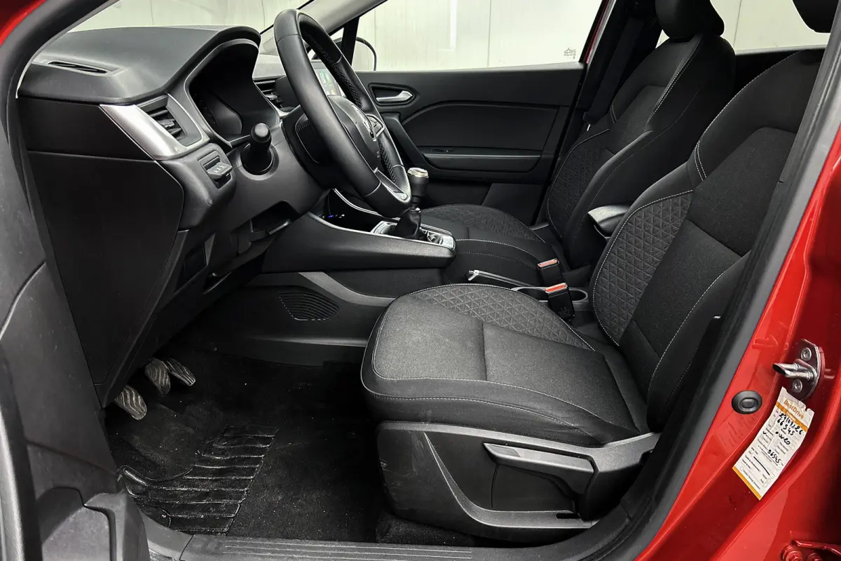 1.0 TCe 90 evolution | Camera | LED | Apple Carplay | Cruise control
